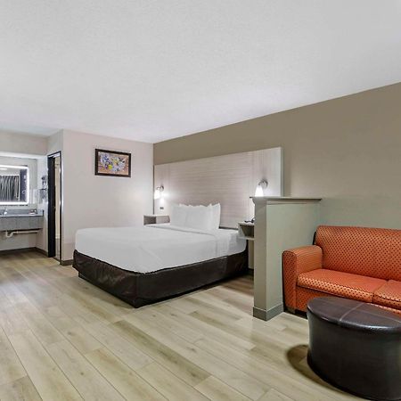 Econo Lodge Augusta, Downtown Екстериор снимка