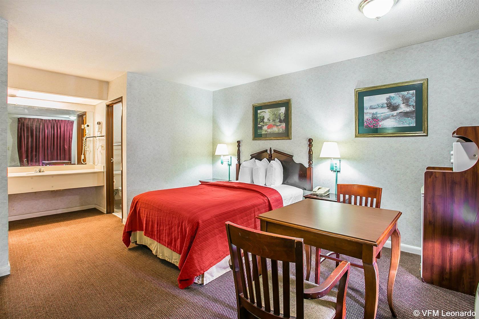 Econo Lodge Augusta, Downtown Екстериор снимка